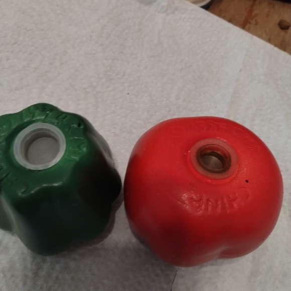 Vintage salt pepper.shakers Green pepper tomatoes - Picture 4 of 7